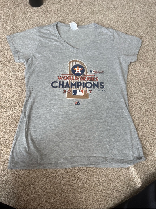 Majestic Tops - Majestic Gray Houston Astros 2017 World Series Champions Tee